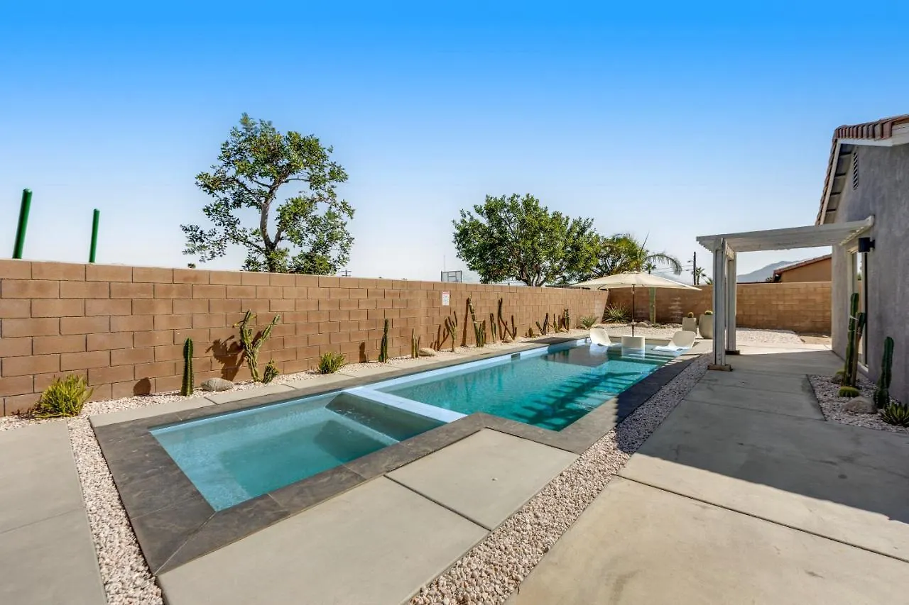 Holiday home Mod And Marvelous Permit #17572 Villa Palm Springs
